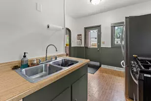 1223 Grove St, Oshkosh, WI 54901 - Photo 7