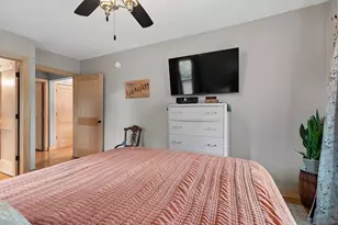 653 N Main St, Oconto Falls, WI 54154 - Photo 27