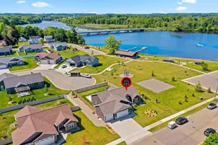 606 W 3rd St, Shawano, WI 54166 - Photo 51