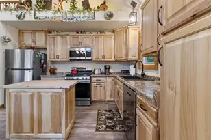 1418 Kloppman St, Crivitz, WI 54114 - Photo 11