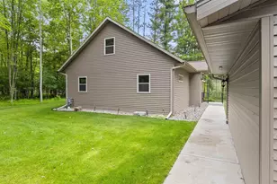 1418 Kloppman St, Crivitz, WI 54114 - Photo 47