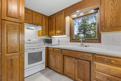 1704 Nancy Avenue, Green Bay, WI 54303 - Photo 17