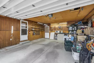 1704 Nancy Avenue, Green Bay, WI 54303 - Photo 31