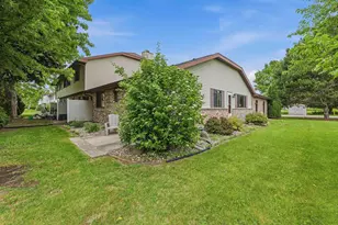 892 Bishop Ct, Fond du Lac, WI 54935 - Photo 25