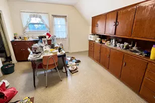 927 S 23rd St, Manitowoc, WI 54220 - Photo 7