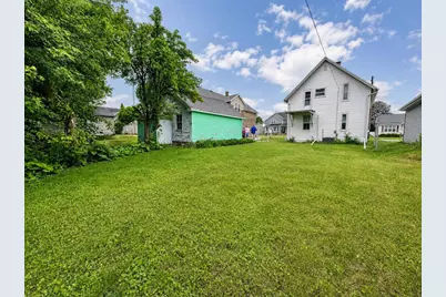 927 S 23rd Street, Manitowoc, WI 54220 - Photo 9