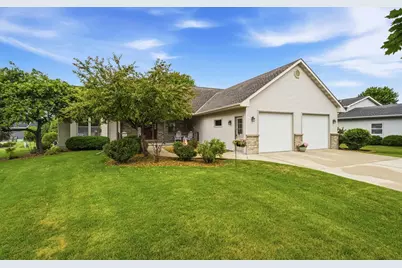 1102 Carriage Circle, Fond du Lac, WI 54935 - Photo 31