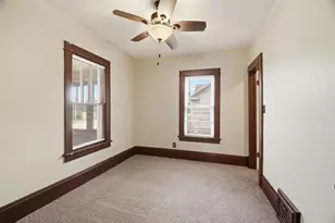 662 W Winneconne Ave, Neenah, WI 54956 - Photo 9