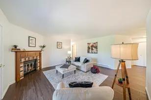 2510 Village Ln, Oshkosh, WI 54904 - Photo 3