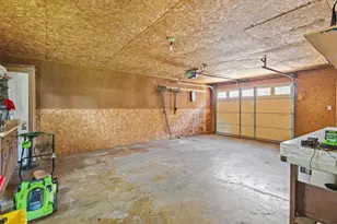 135 W 23rd Ave, Oshkosh, WI 54902 - Photo 37