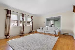 135 W 23rd Ave, Oshkosh, WI 54902 - Photo 7