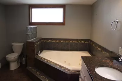 212 Highview Avenue, Shawano, WI 54166 - Photo 19