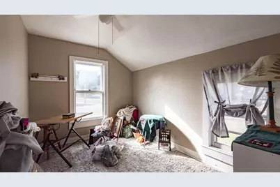 103 N Warrington Avenue, Cecil, WI 54111 - Photo 9