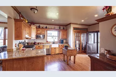 103 N Warrington Avenue, Cecil, WI 54111 - Photo 3