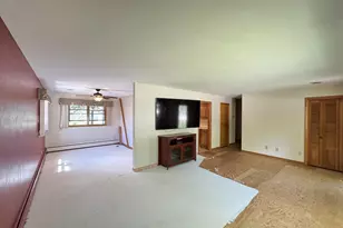 534 Demarest St, Waupaca, WI 54981 - Photo 5