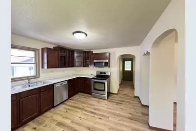 720 E Fulton Street, Waupaca, WI 54981 - Photo 3