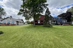 N8183 Lakeshore Dr, Fond du Lac, WI 54937 - Photo 11