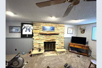 701 Woodland Drive, Kaukauna, WI 54130 - Photo 17
