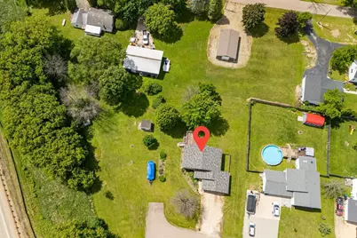 705 Riverview Drive, Fremont, WI 54940 - Photo 3