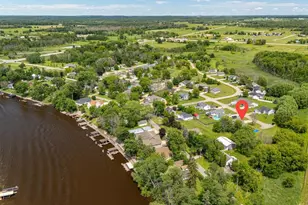 705 Riverview Dr, Fremont, WI 54940 - Photo 5