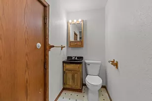 28 E 11th St, Fond du Lac, WI 54935 - Photo 27