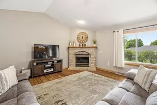 127 W Barefoot Ct, Appleton, WI 54913 - Photo 9