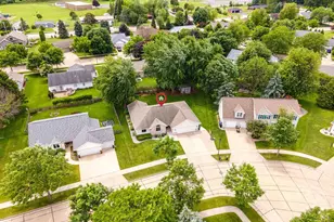 127 W Barefoot Ct, Appleton, WI 54913 - Photo 5