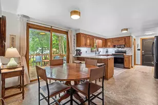 2565 Hazelwood Ln, Green Bay, WI 54304 - Photo 15