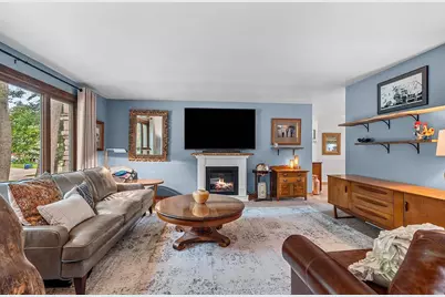 2565 Hazelwood Lane, Green Bay, WI 54304 - Photo 9