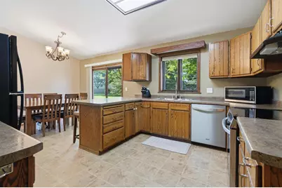 2025 W Harvest Drive, Appleton, WI 54914 - Photo 5
