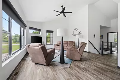 901 Clover Court, Menasha, WI 54952 - Photo 5