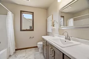 221 Kerrigan Dr, Wrightstown, WI 54180 - Photo 29