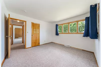 690 W 5th Avenue, Oshkosh, WI 54902 - Photo 13