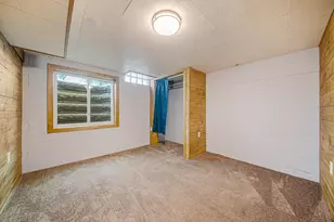 690 W 5th Ave, Oshkosh, WI 54902 - Photo 21