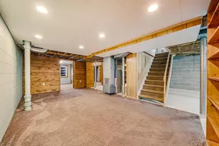 690 W 5th Ave, Oshkosh, WI 54902 - Photo 17