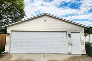 1430 S 19th St, Sheboygan, WI 53081 - Photo 13