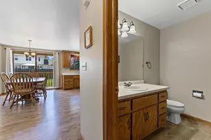2364 Cedar Ridge Ct, Green Bay, WI 54313 - Photo 13