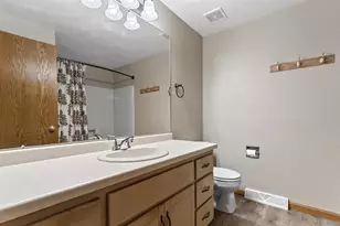 2364 Cedar Ridge Ct, Green Bay, WI 54313 - Photo 37