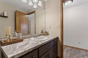 2364 Cedar Ridge Ct, Green Bay, WI 54313 - Photo 43