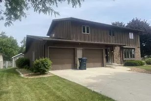 723 Ruggles St, Fond du Lac, WI 54935 - Photo 3
