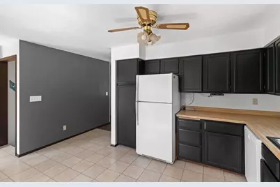 1513 E Plaza Drive, Appleton, WI 54915 - Photo 7