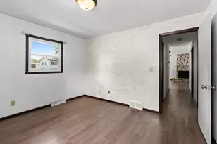 1513 E Plaza Dr, Appleton, WI 54915 - Photo 17