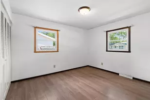 1513 E Plaza Dr, Appleton, WI 54915 - Photo 15