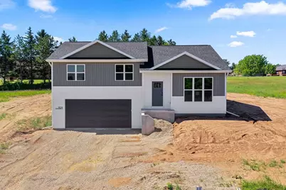 1824 Southland Lane, New London, WI 54961 - Photo 1