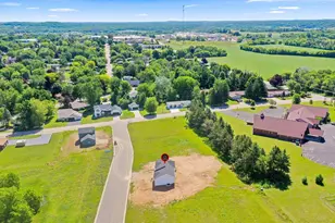 1824 Southland Ln, New London, WI 54961 - Photo 35