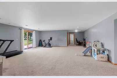 2224 Kaylee Circle, Green Bay, WI 54311 - Photo 41