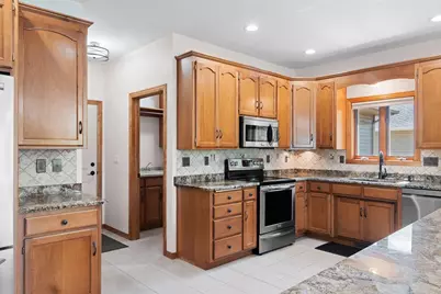 2224 Kaylee Circle, Green Bay, WI 54311 - Photo 13