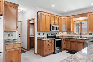 2224 Kaylee Cir, Green Bay, WI 54311 - Photo 13