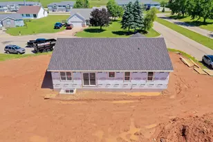 530 Cattail Ct, New London, WI 54961 - Photo 15