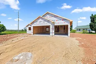 535 Dogwood Ct, New London, WI 54961 - Photo 3